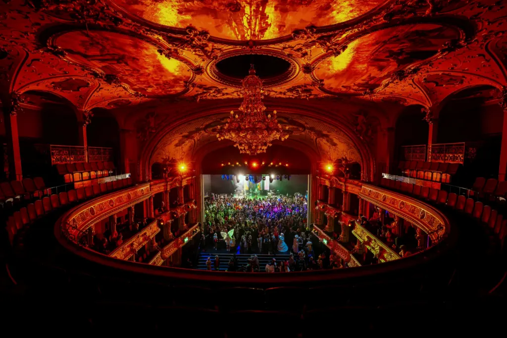 MAXiN live an overdress! 2025 im Opernhaus Zürich