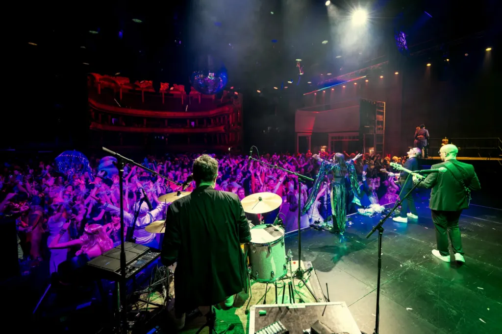 MAXiN live an overdress! 2025 im Opernhaus Zürich