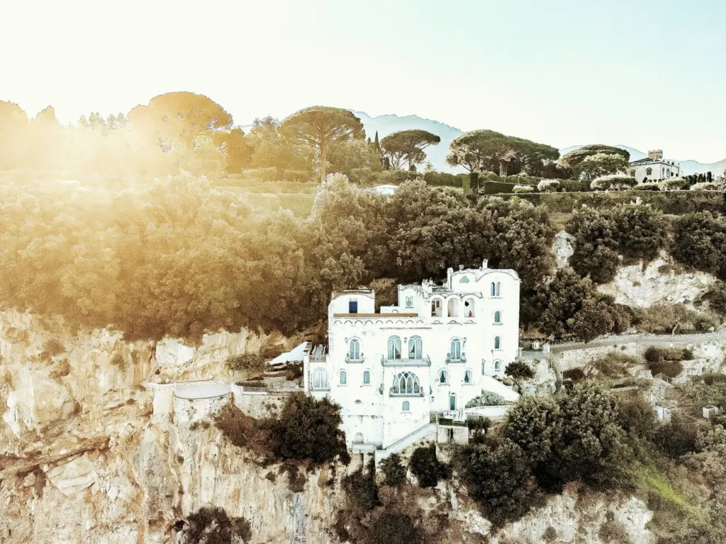 Villa La Rondinaia an der Klippe von Ravello, Amalfiküste, Italien